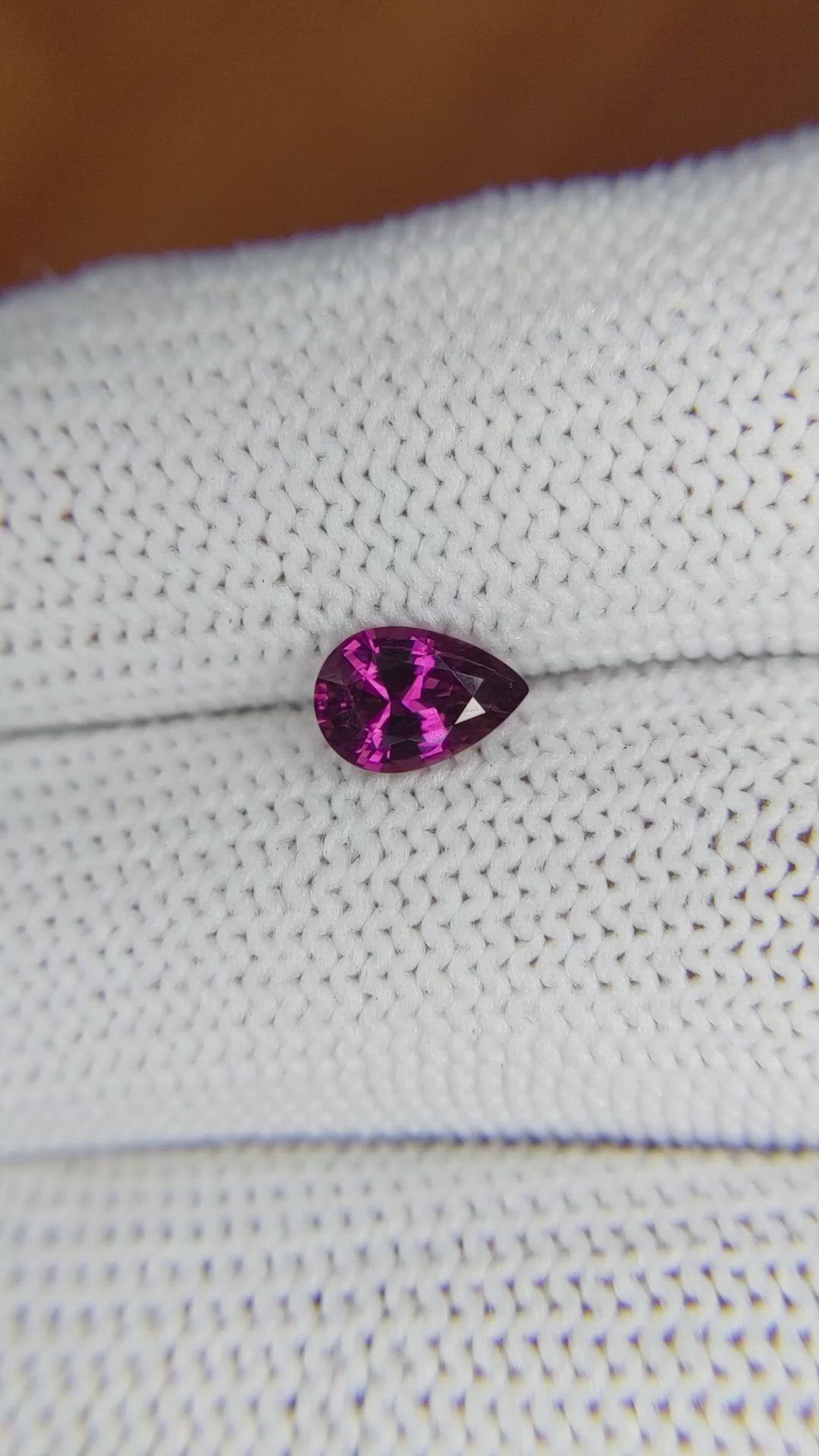 0.91 Ct. Rhodolite Garnet from Ceylon (Sri Lanka) Size Video
