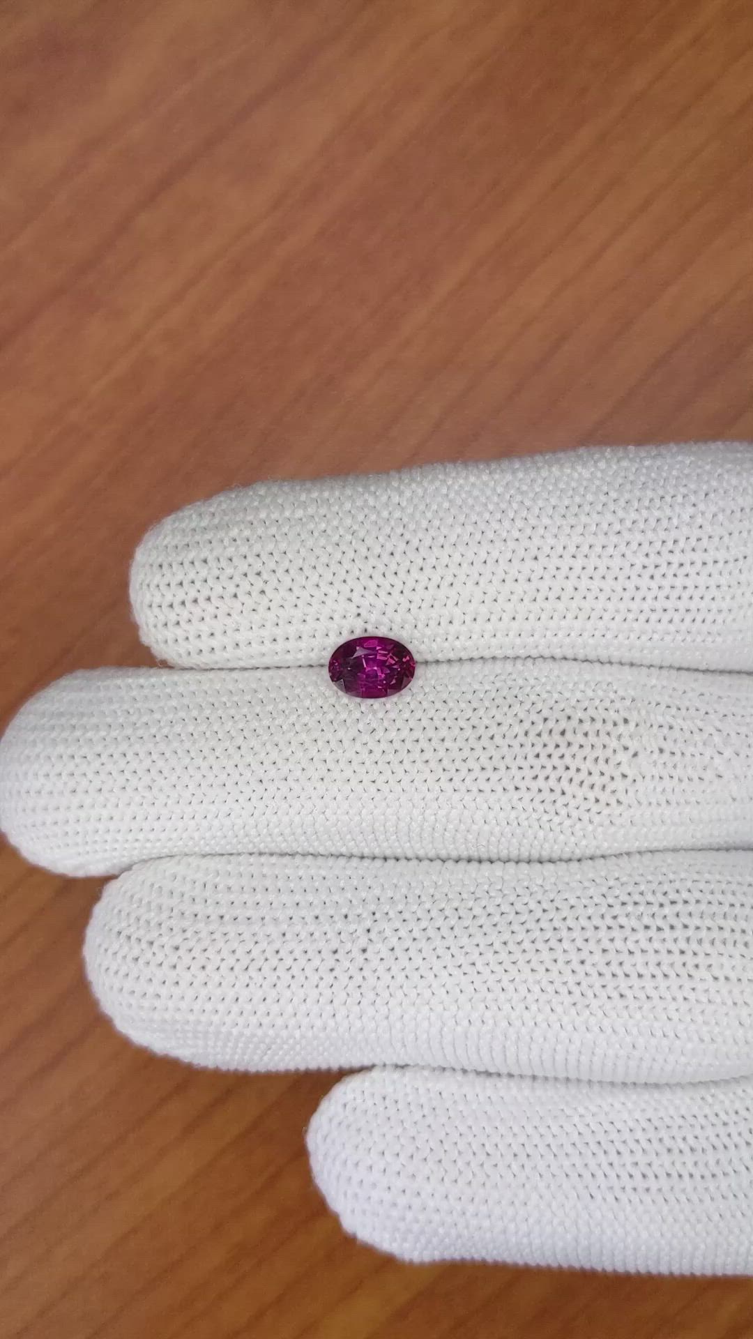 1.08 Ct. Rhodolite Garnet from Ceylon (Sri Lanka) Size Video