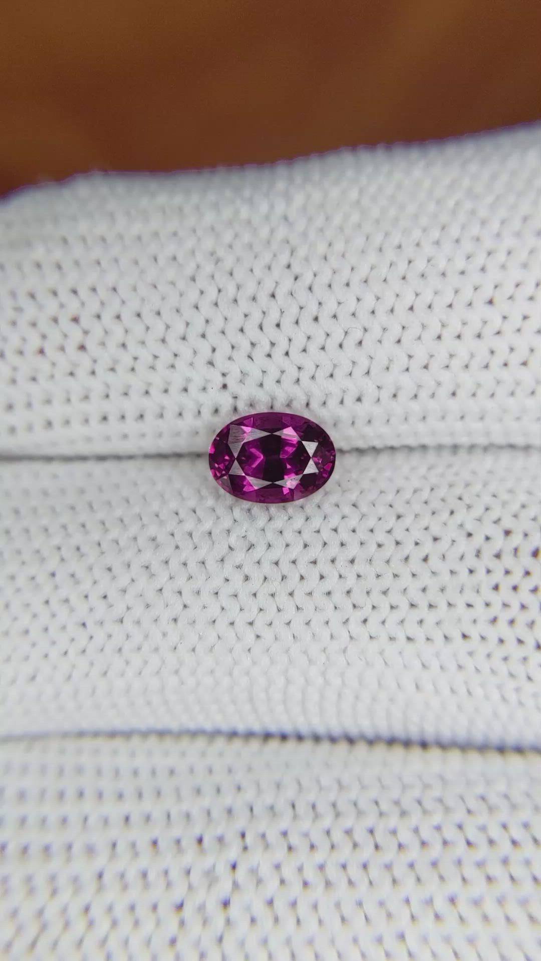 1.08 Ct. Rhodolite Garnet from Ceylon (Sri Lanka) Size Video
