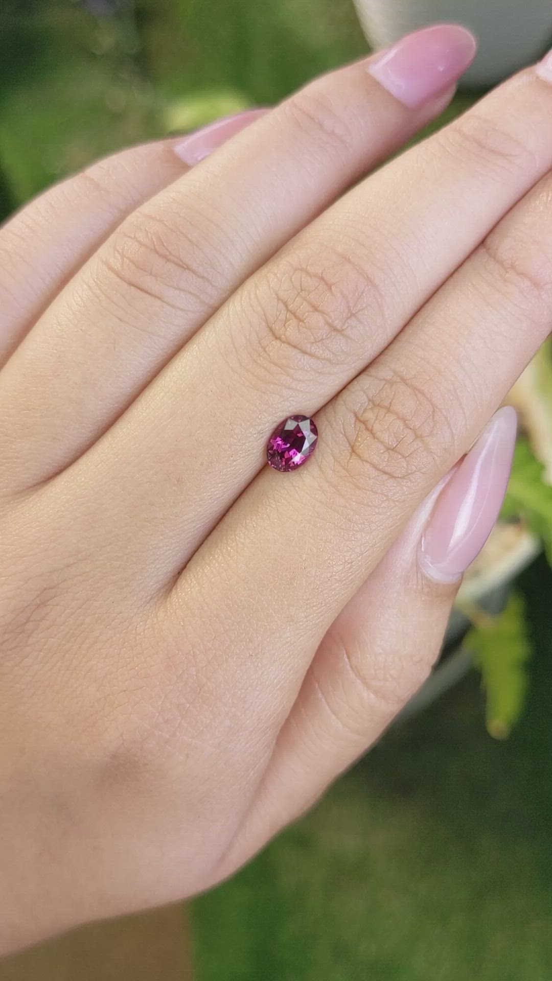 1.08 Ct. Rhodolite Garnet from Ceylon (Sri Lanka) Size Video
