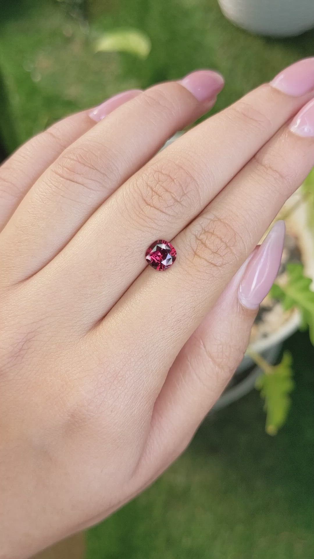 1.29 Ct. Rhodolite Garnet from Ceylon (Sri Lanka) Size Video