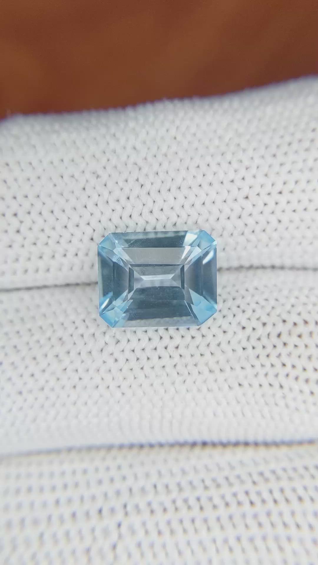 4.12 Ct. Topaz from Ceylon (Sri Lanka) Size Video