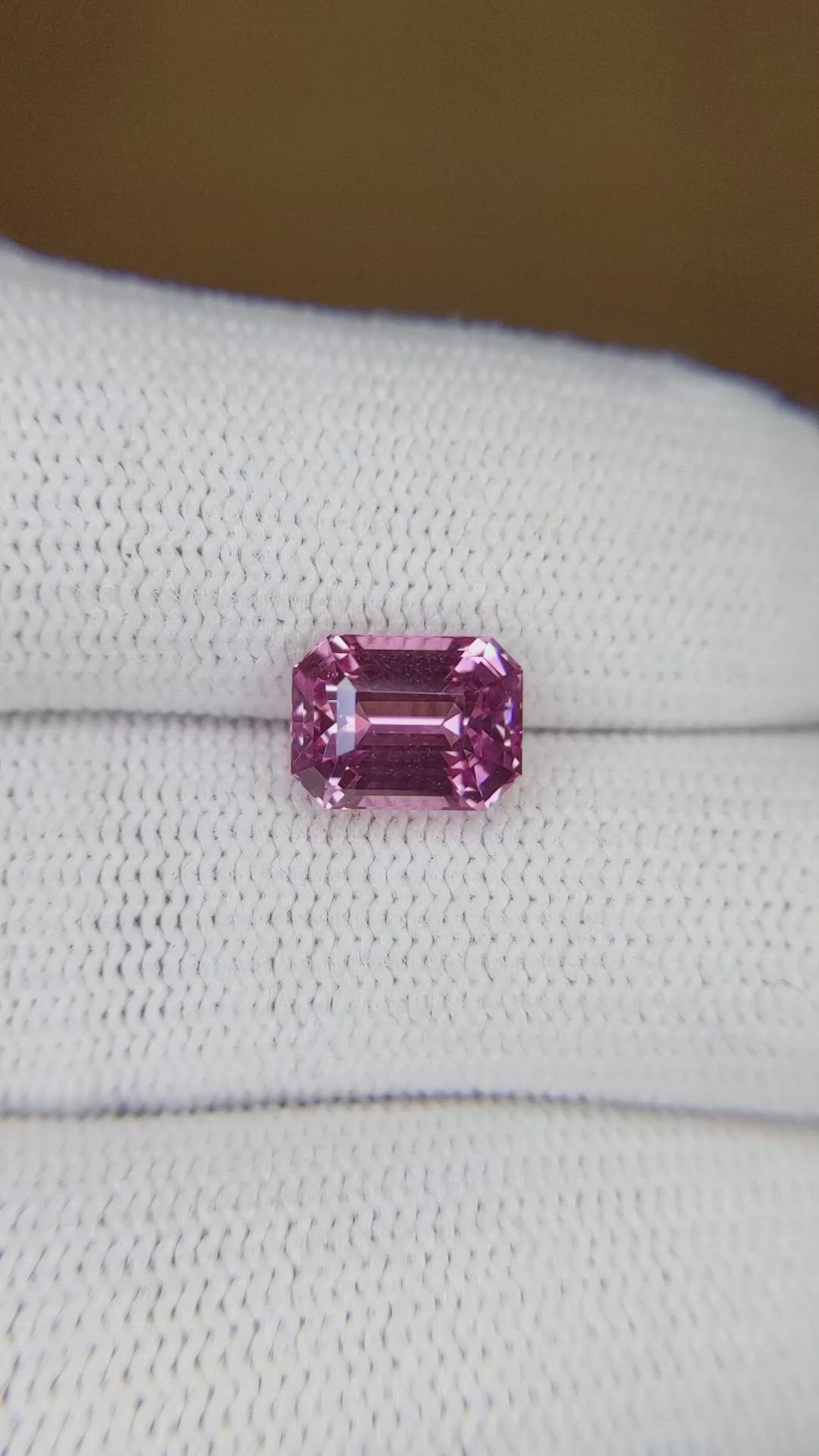 2.52 Ct. Spinel from Ceylon (Sri Lanka) Size Video