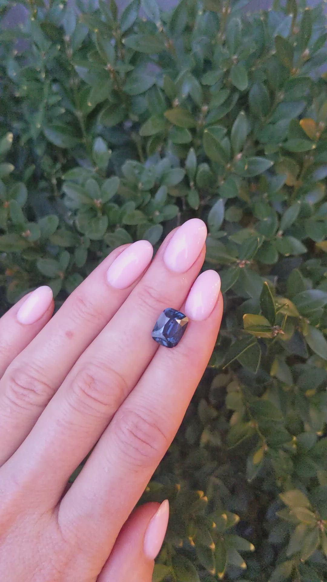 4.01 Ct. Spinel from Ceylon (Sri Lanka) Size Video