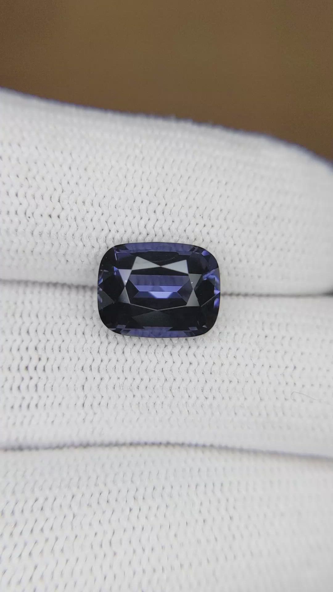 4.01 Ct. Spinel from Ceylon (Sri Lanka) Size Video