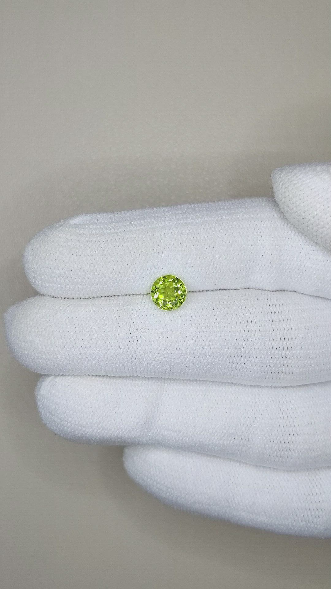 0.93 Ct. Peridot from Pakistan Size Video