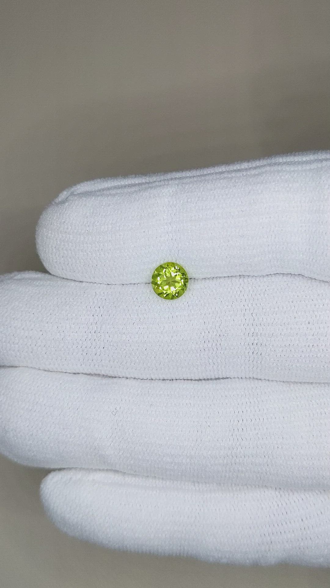 0.94 Ct. Peridot from Pakistan Size Video