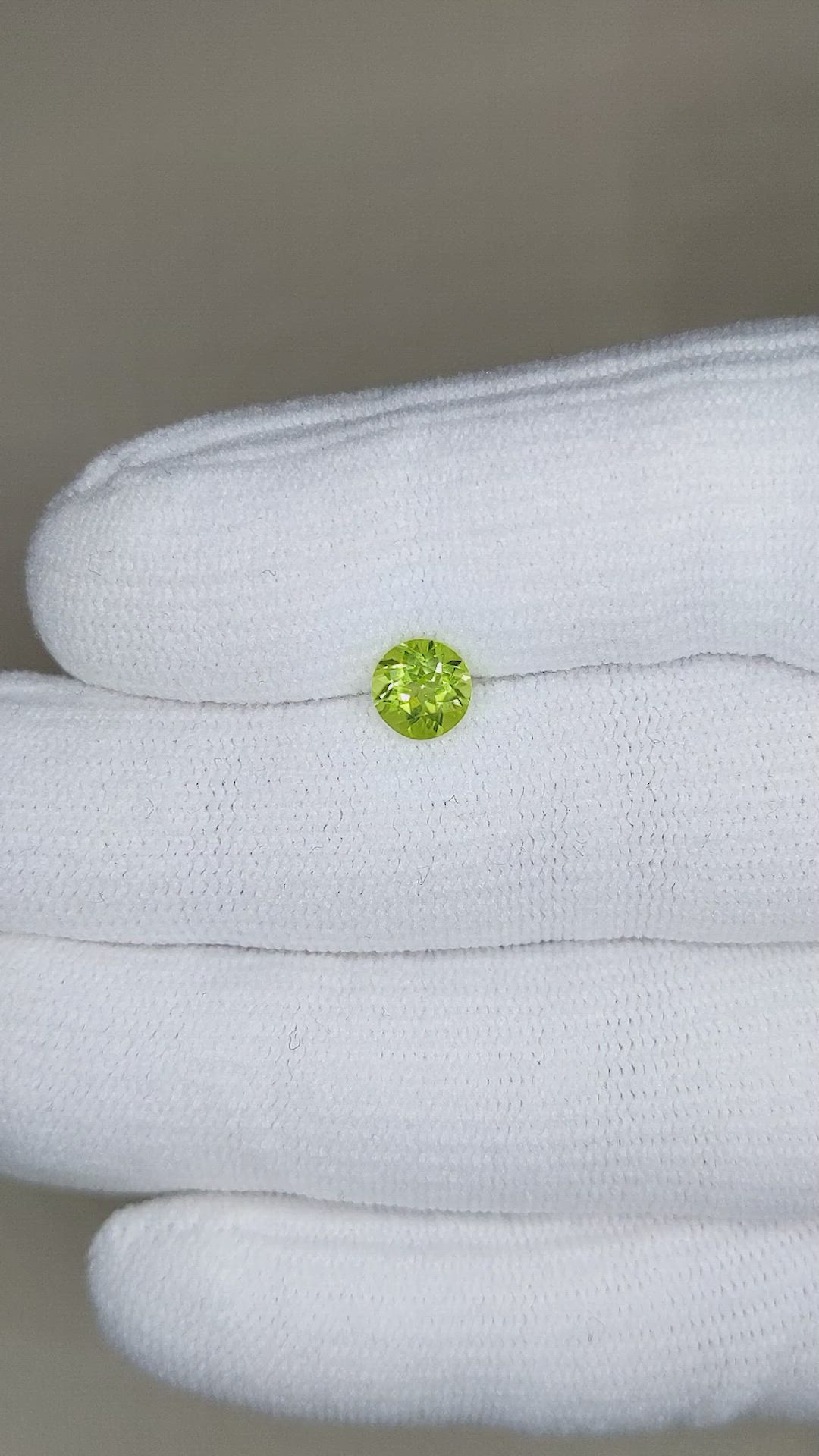 0.97 Ct. Peridot from Pakistan Size Video