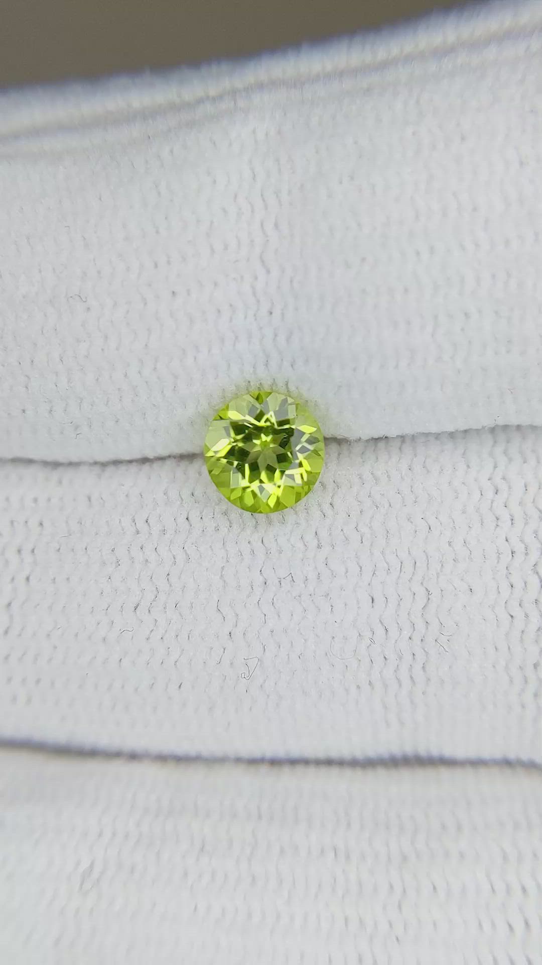 0.86 Ct. Peridot from Pakistan Size Video