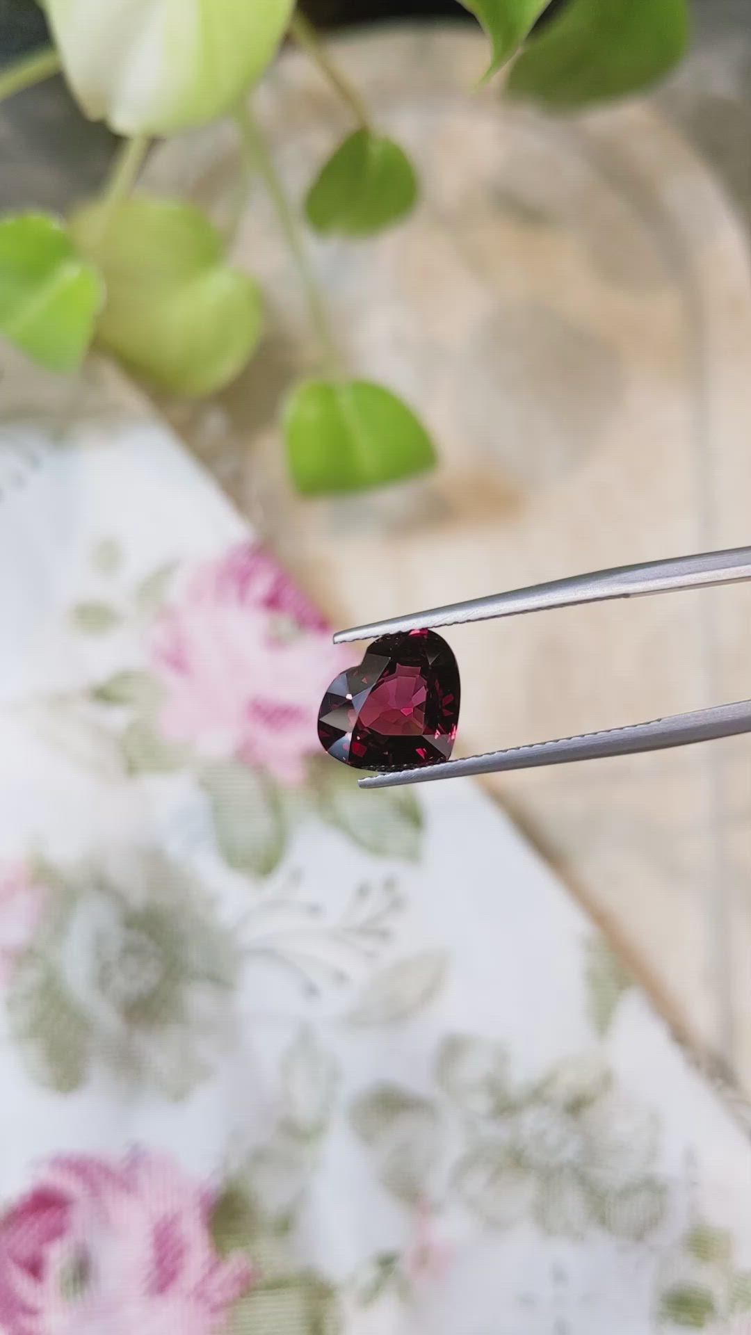 4.18 Ct. Spessartite Garnet from Ceylon (Sri Lanka) Size Video