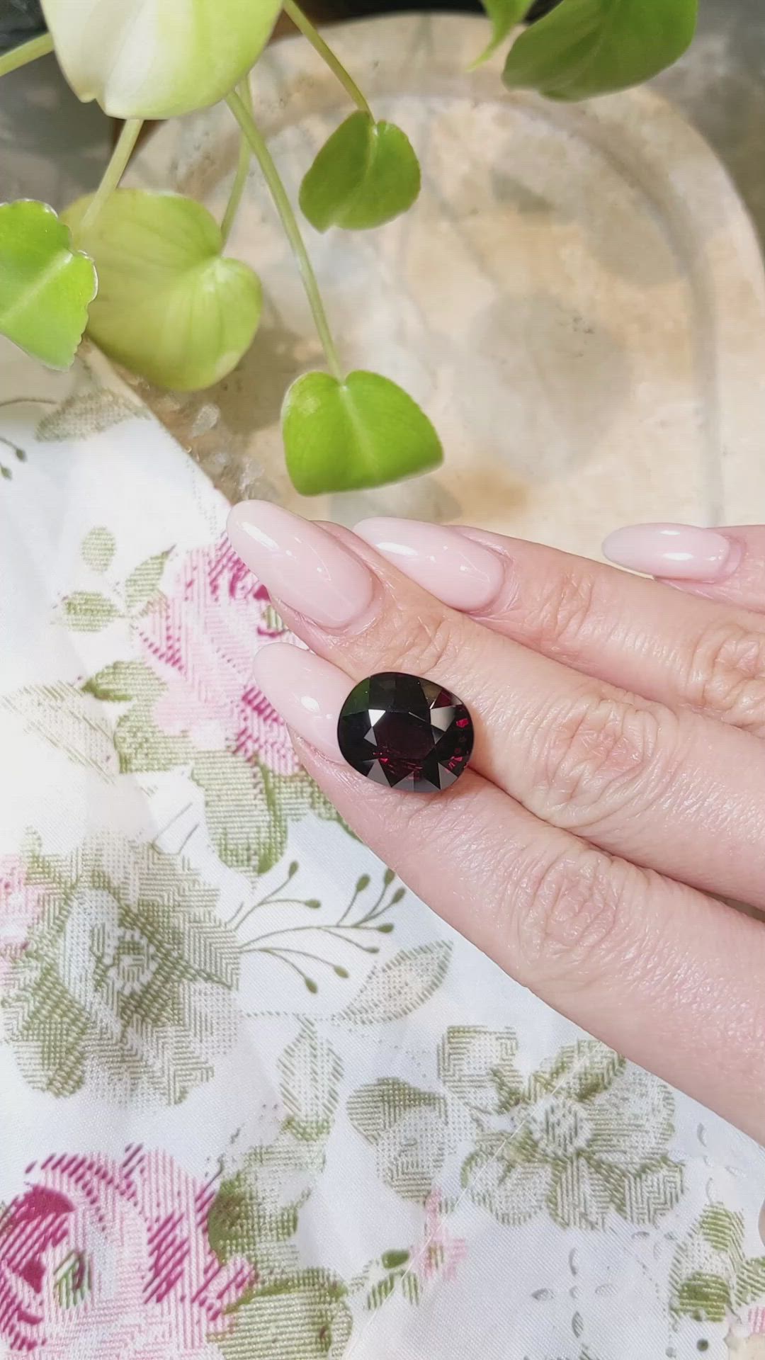 17.84 Ct. Garnet from Ceylon (Sri Lanka) Size Video