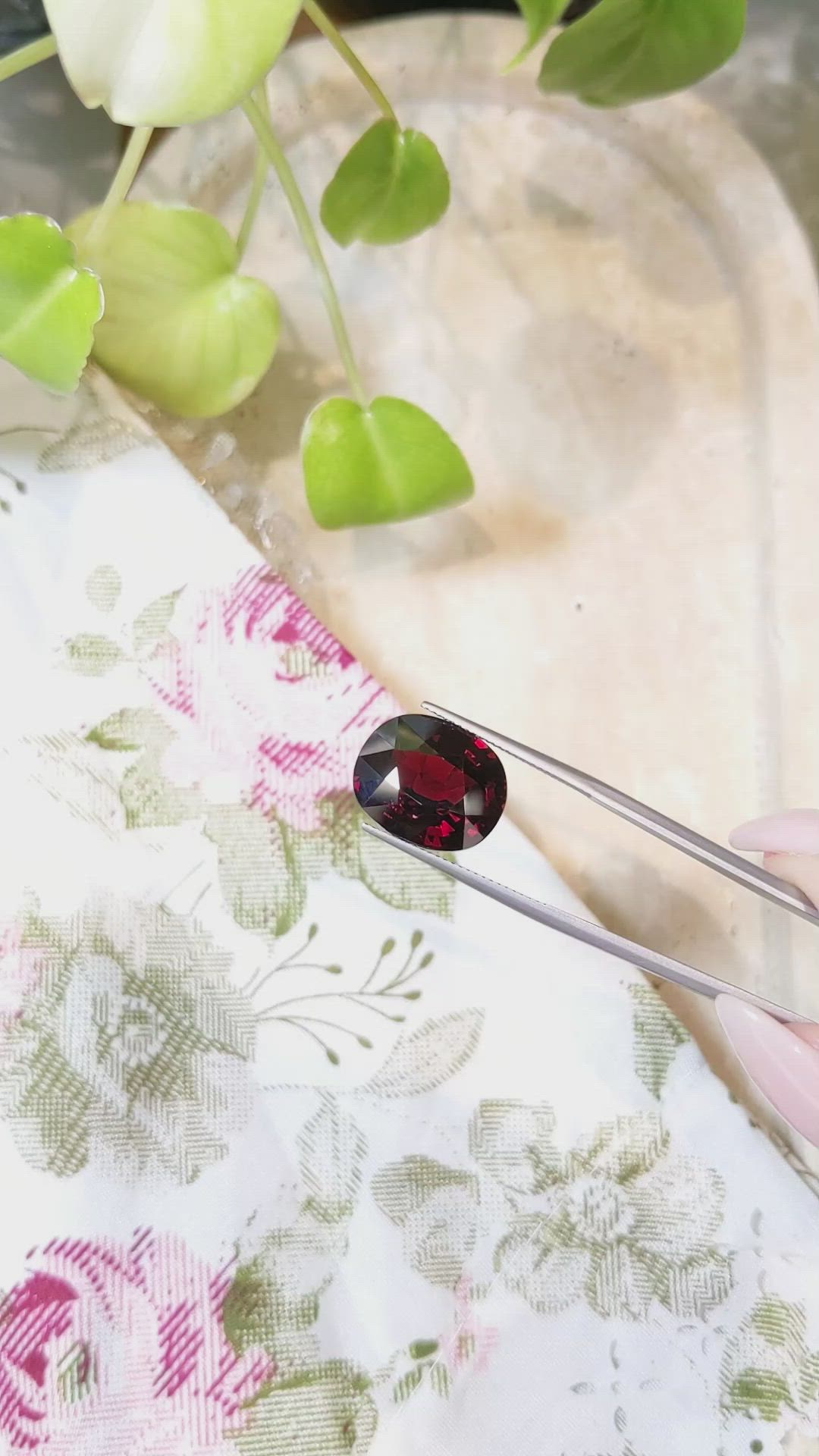 17.84 Ct. Garnet from Ceylon (Sri Lanka) Size Video