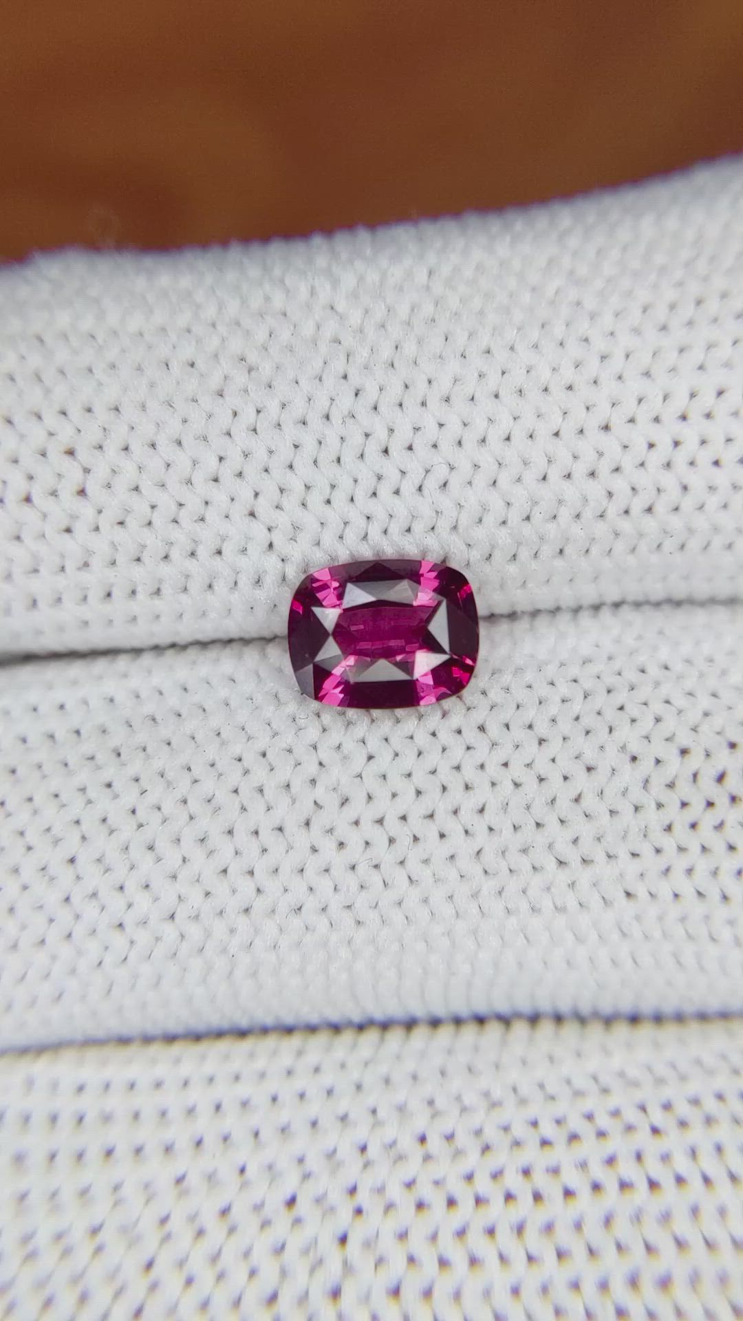 1.42 Ct. Spinel from Ceylon (Sri Lanka) Size Video