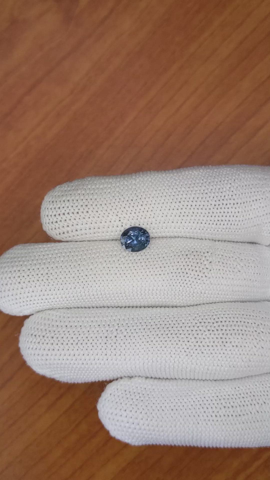 1.11 Ct. Spinel from Ceylon (Sri Lanka) Size Video