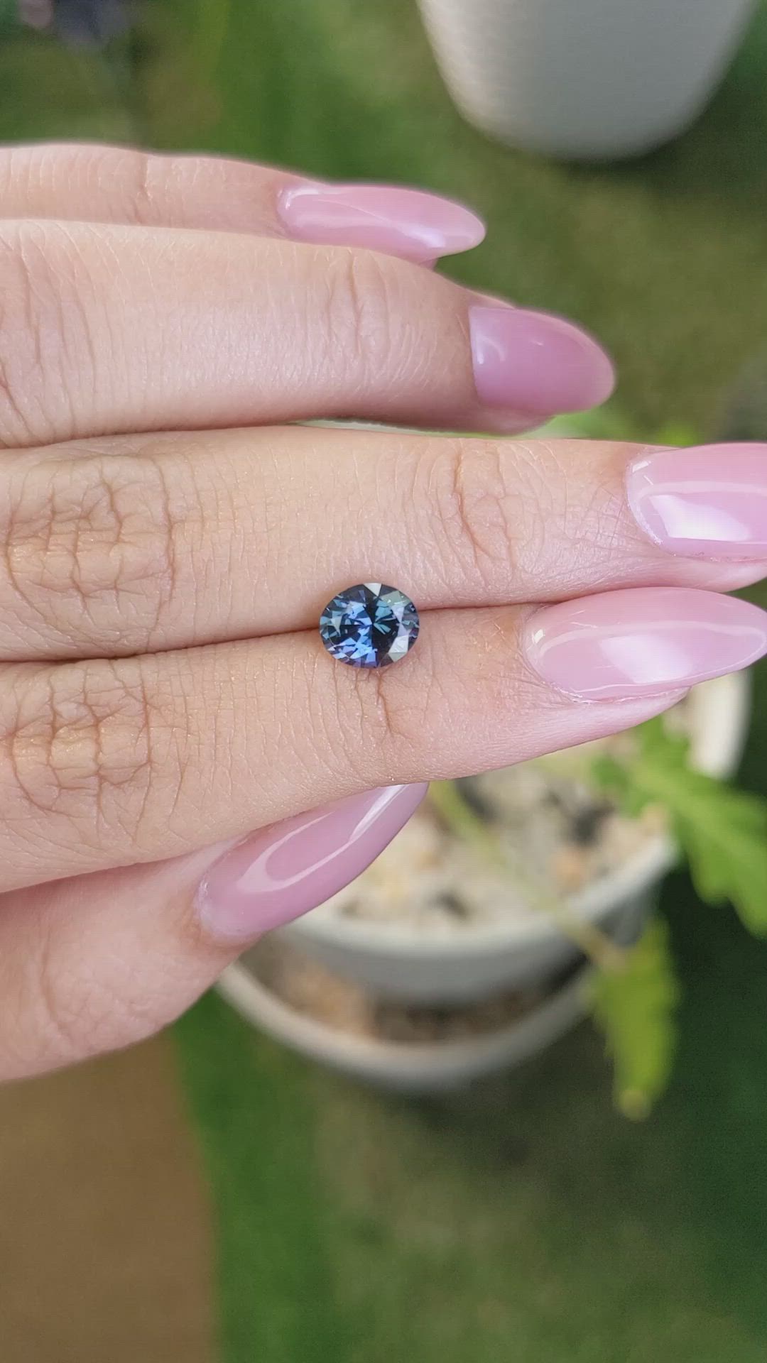 1.11 Ct. Spinel from Ceylon (Sri Lanka) Size Video