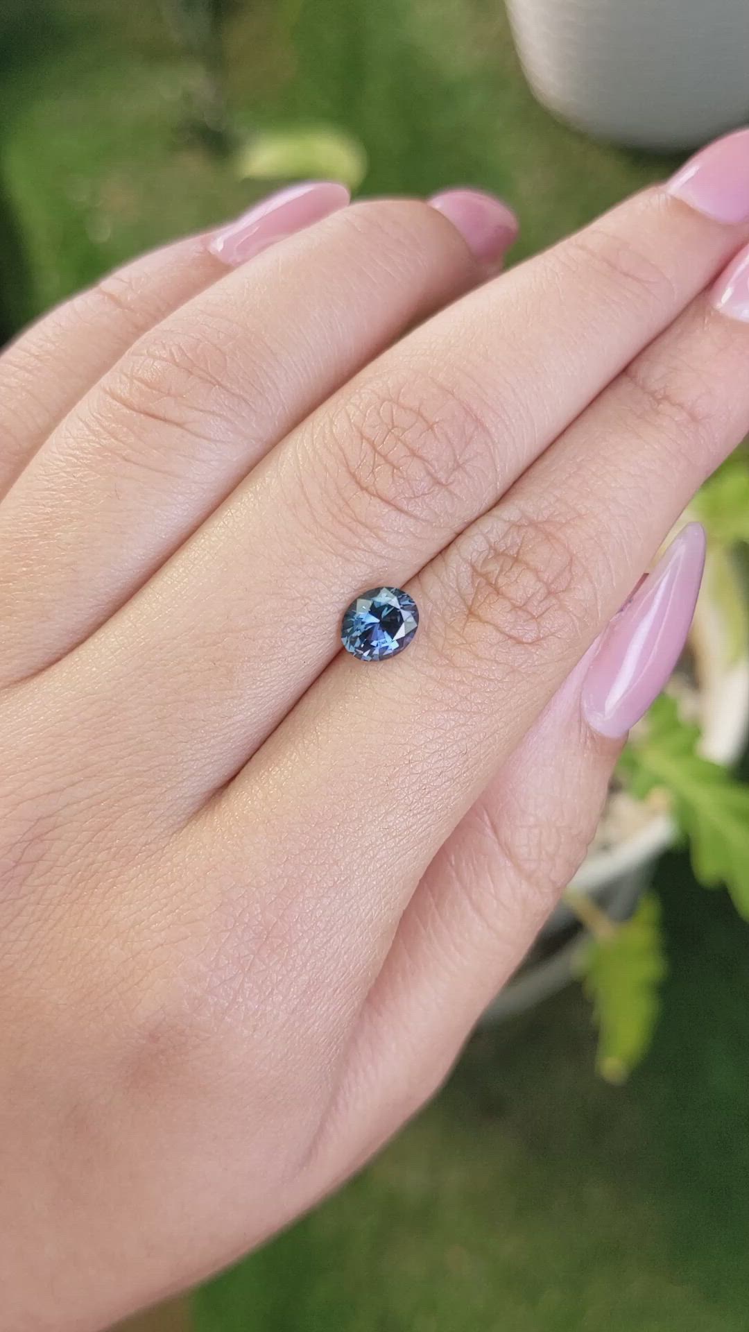 1.11 Ct. Spinel from Ceylon (Sri Lanka) Size Video