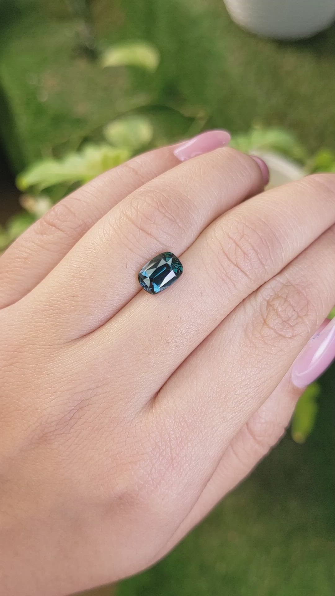 2.09 Ct. Spinel from Ceylon (Sri Lanka) Size Video