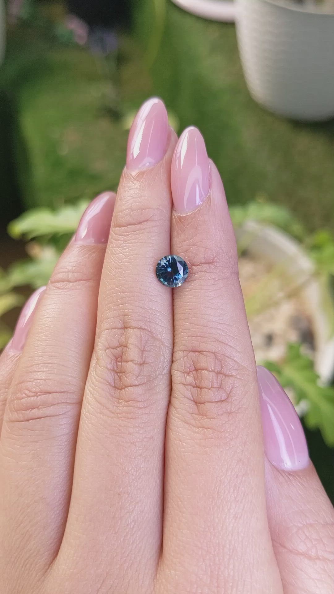 1.05 Ct. Spinel from Ceylon (Sri Lanka) Size Video