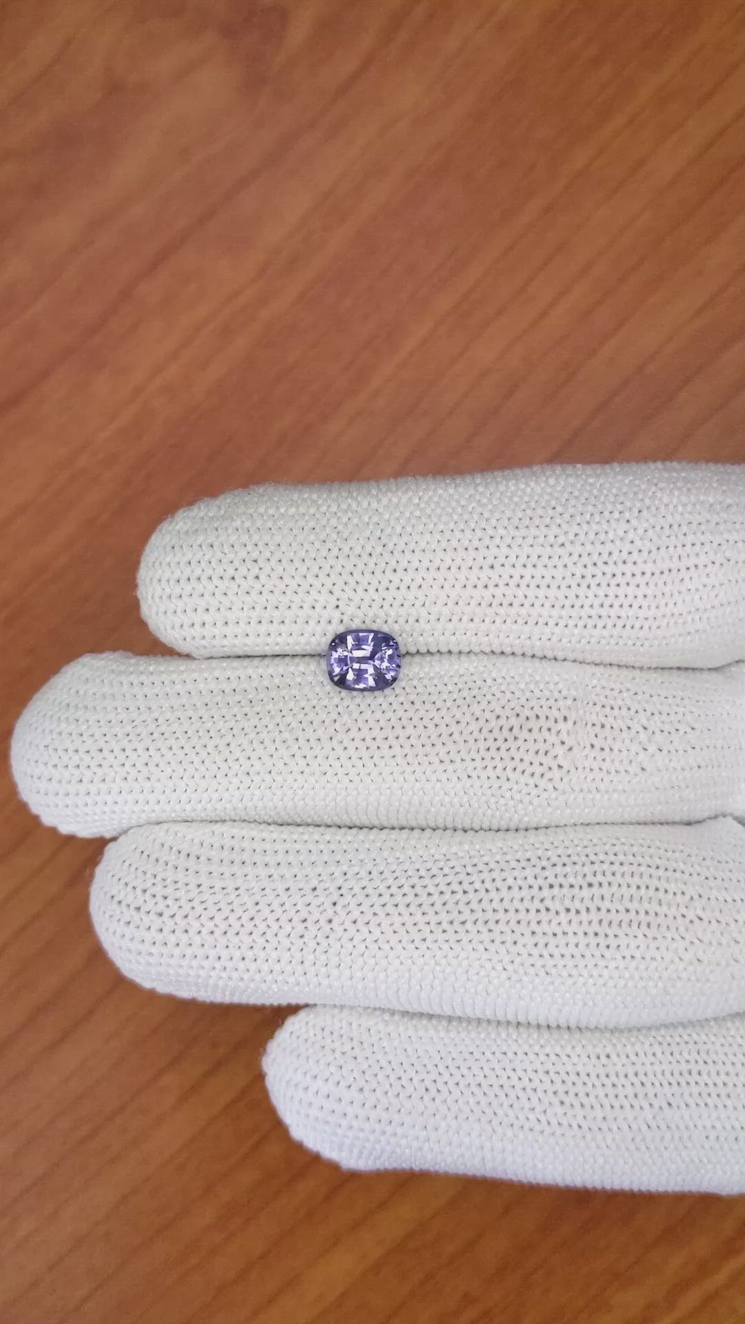 1.30 Ct. Spinel from Ceylon (Sri Lanka) Size Video