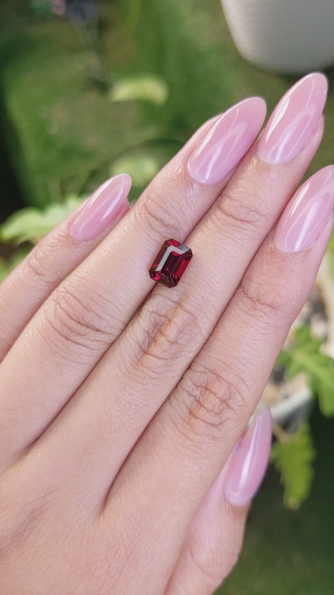 2.80 Ct. Garnet from Ceylon (Sri Lanka) Size Video