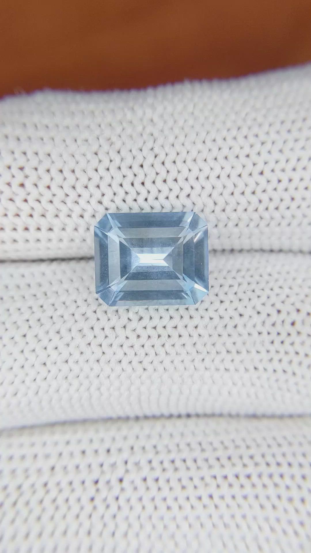 4.14 Ct. Topaz from Ceylon (Sri Lanka) Size Video