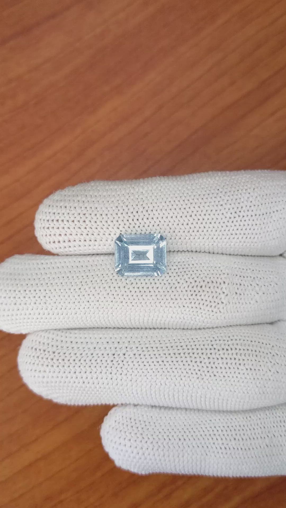 4.14 Ct. Topaz from Ceylon (Sri Lanka) Size Video