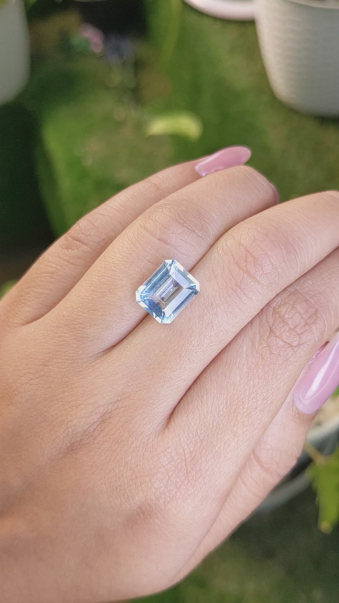 4.67 Ct. Topaz from Ceylon (Sri Lanka) Size Video