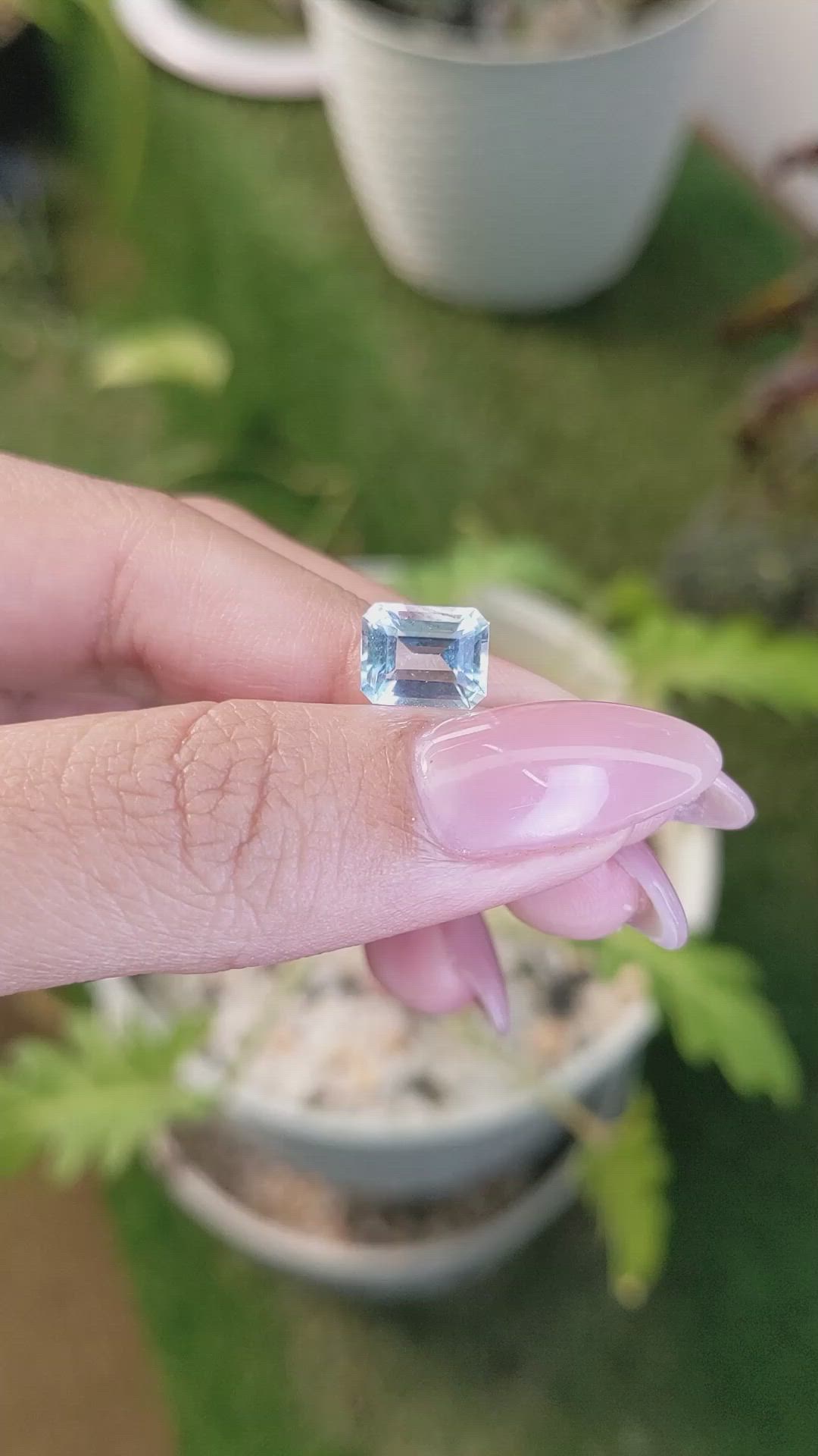 2.59 Ct. Topaz from Ceylon (Sri Lanka) Size Video