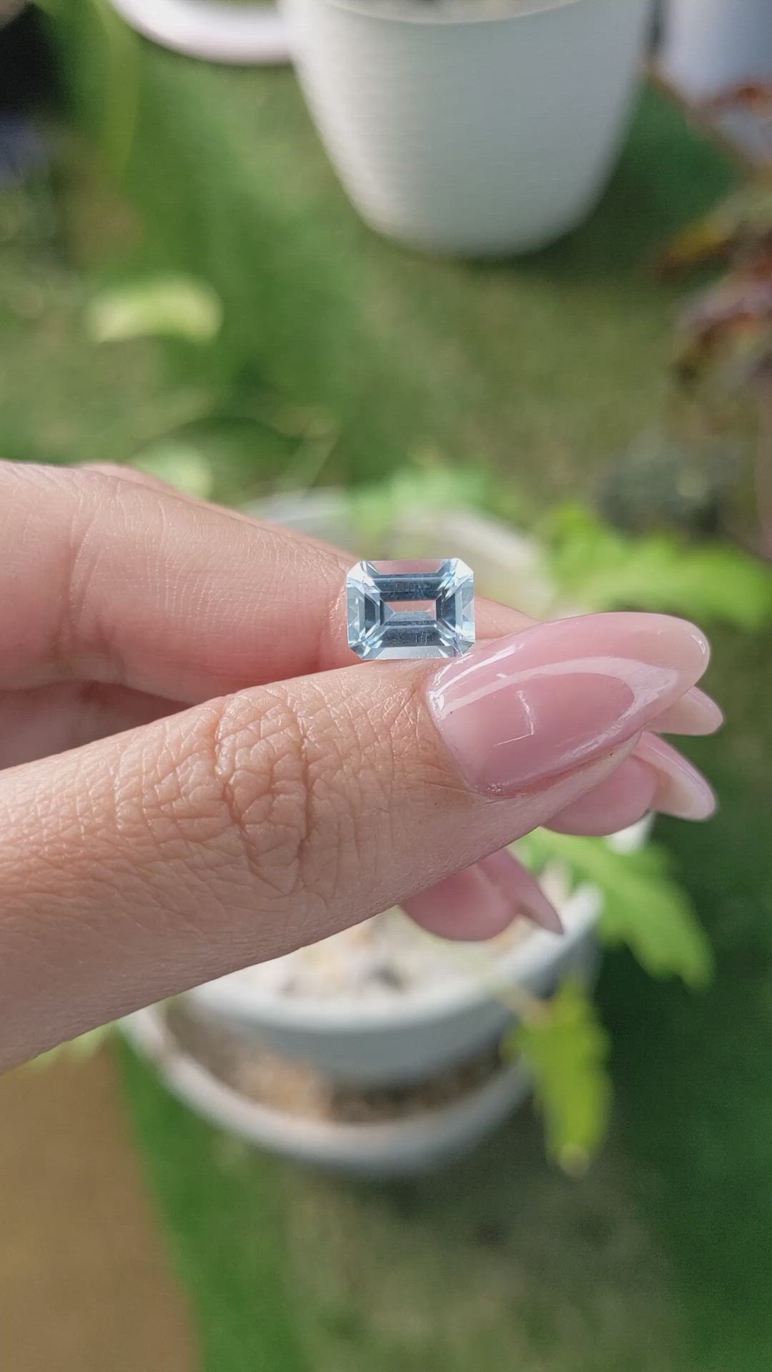 2.59 Ct. Topaz from Ceylon (Sri Lanka) Size Video