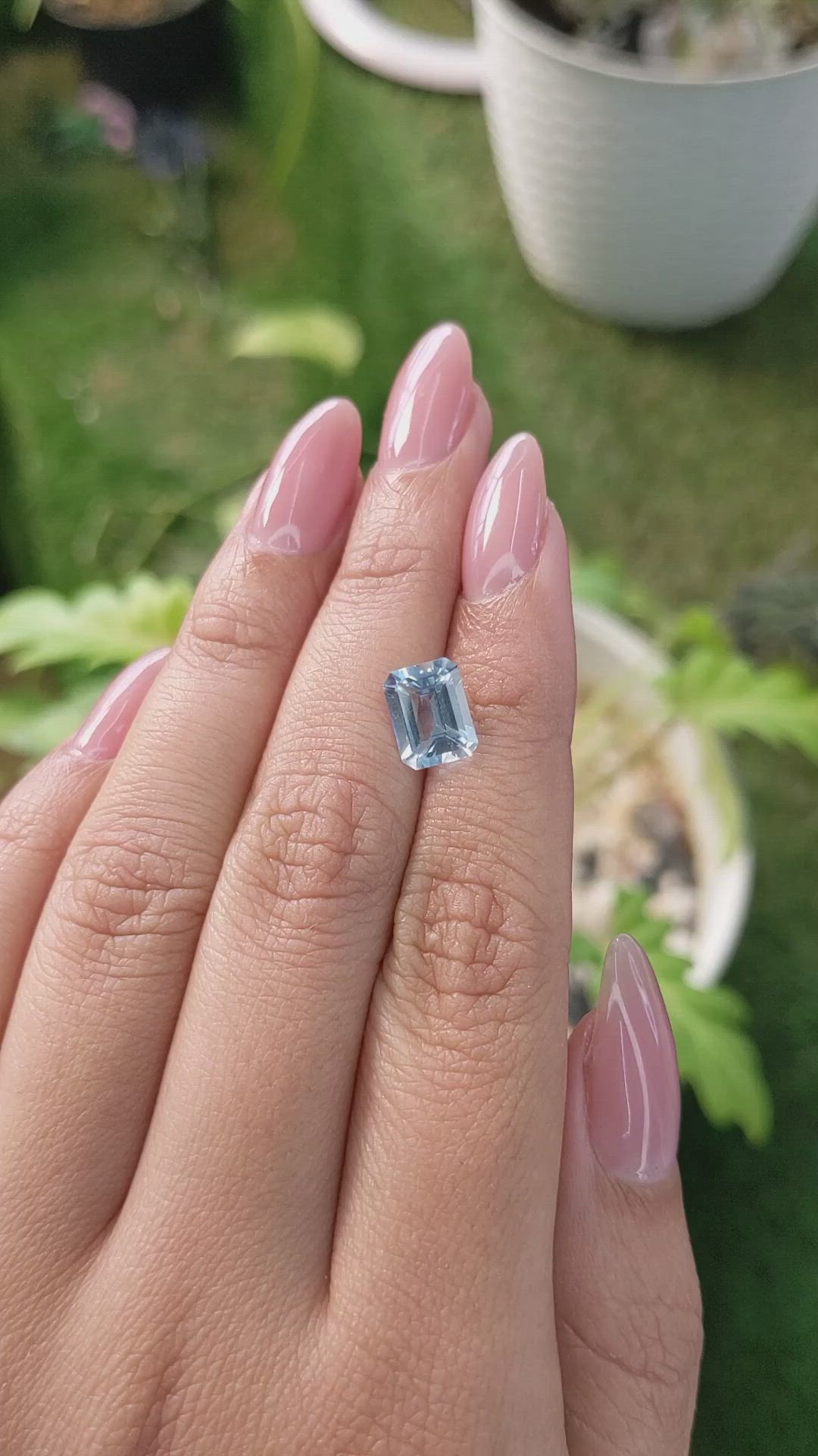 2.59 Ct. Topaz from Ceylon (Sri Lanka) Size Video