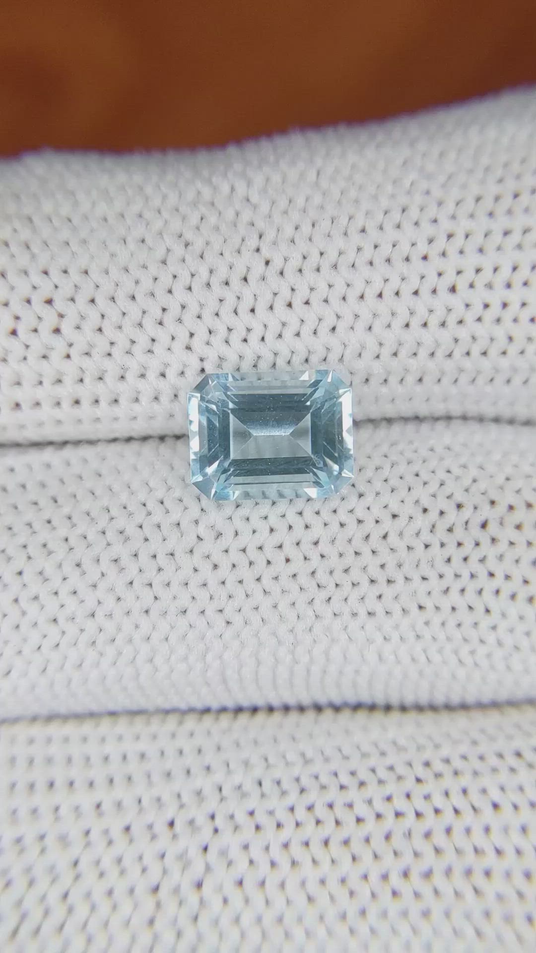 2.57 Ct. Topaz from Ceylon (Sri Lanka) Size Video