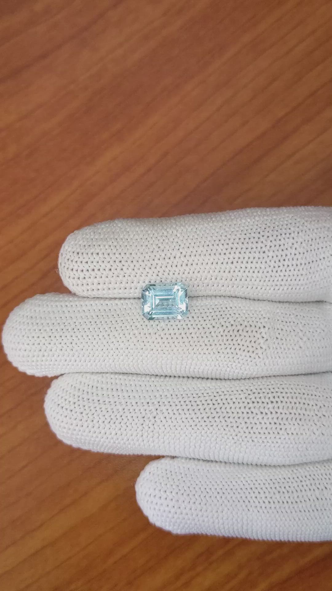 2.57 Ct. Topaz from Ceylon (Sri Lanka) Size Video