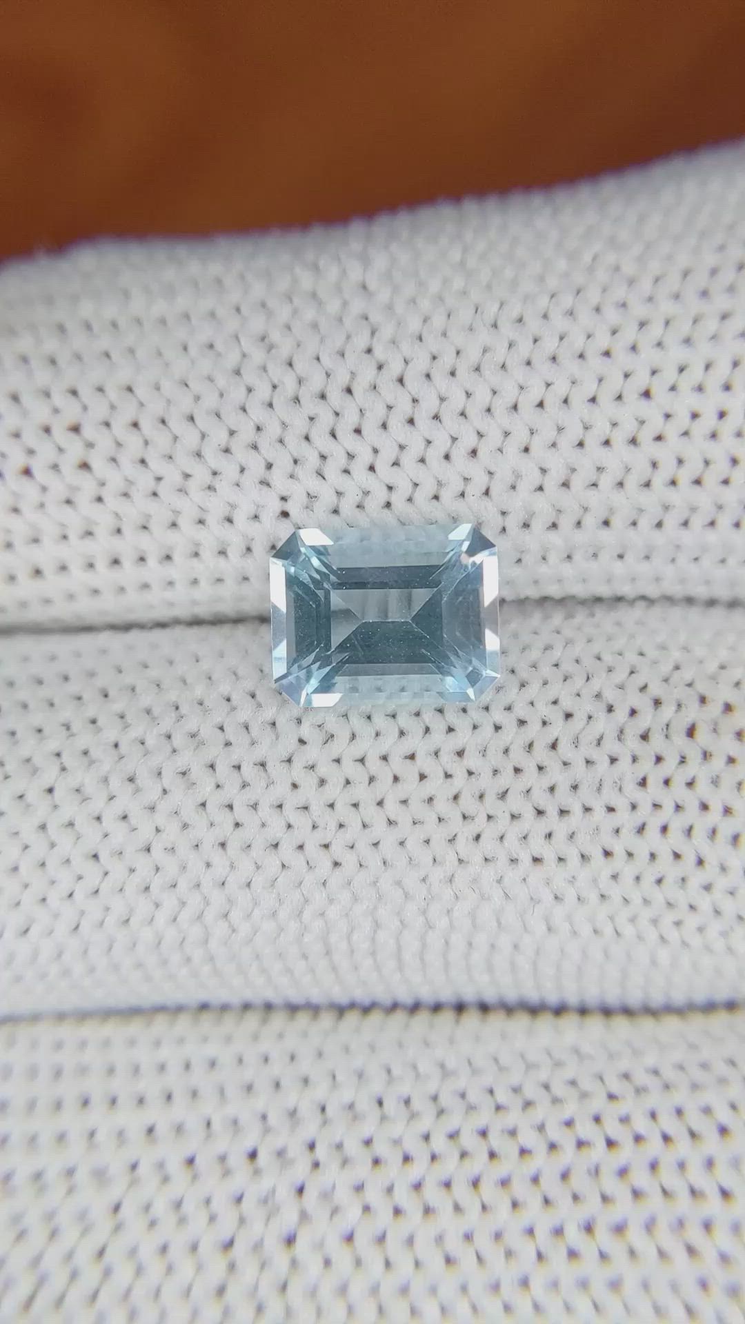 2.51 Ct. Topaz from Ceylon (Sri Lanka) Size Video