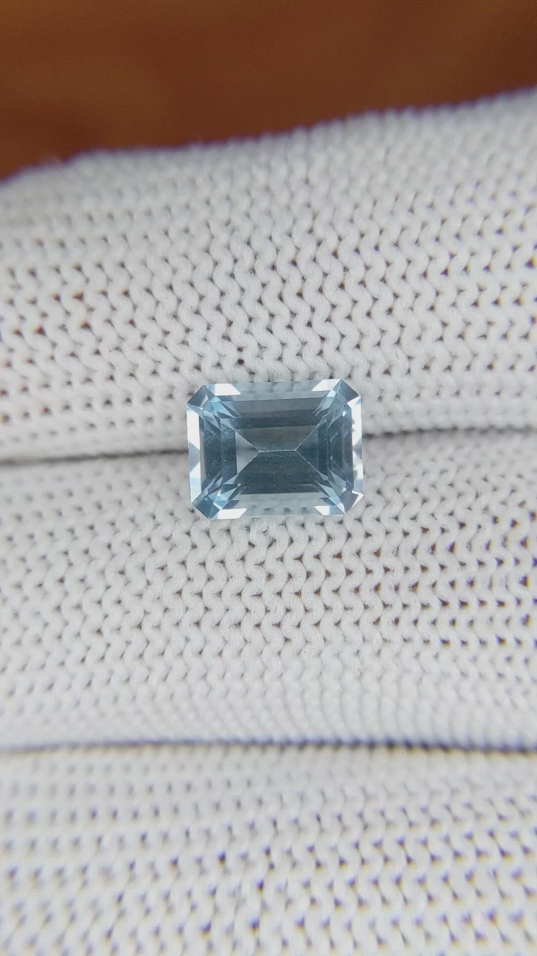 2.49 Ct. Topaz from Ceylon (Sri Lanka) Size Video