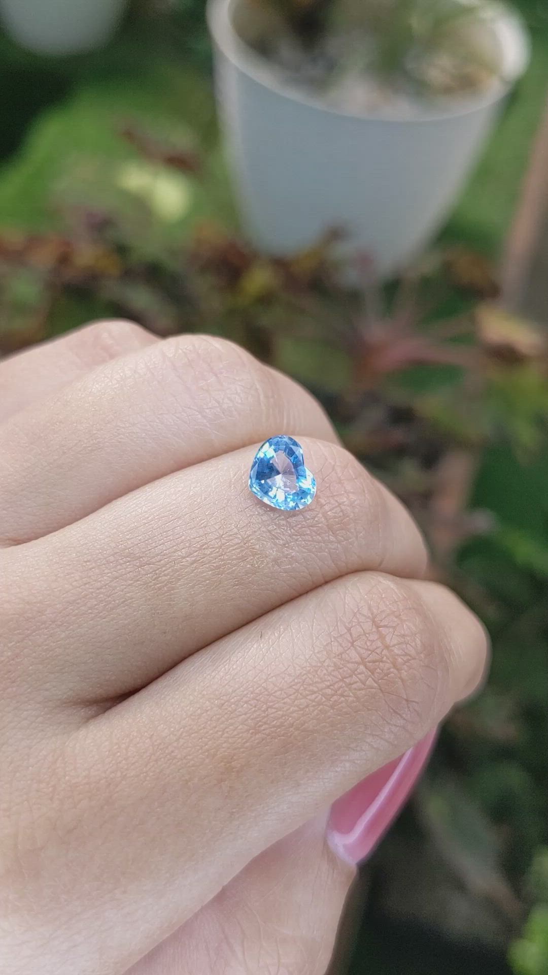 1.33 Ct. Topaz from Ceylon (Sri Lanka) Size Video