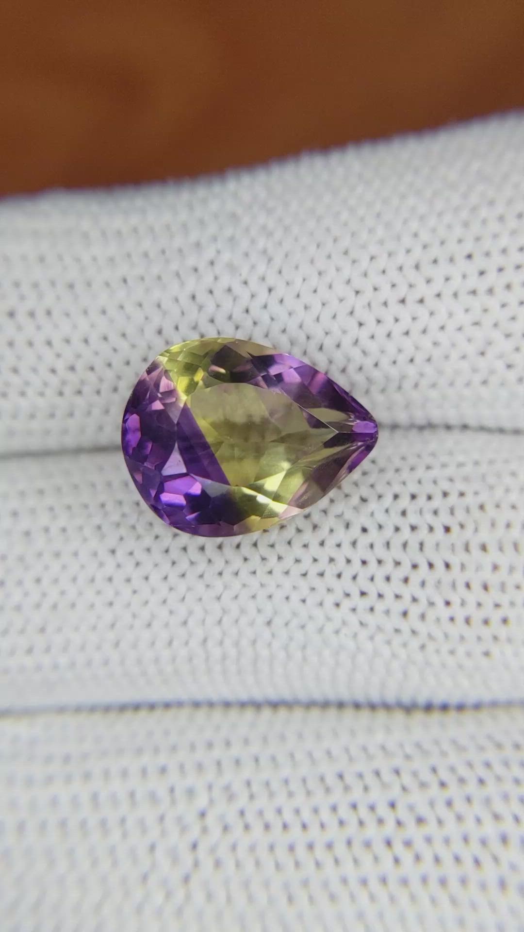 6.92 Ct. Ametrine from Ceylon (Sri Lanka) Size Video