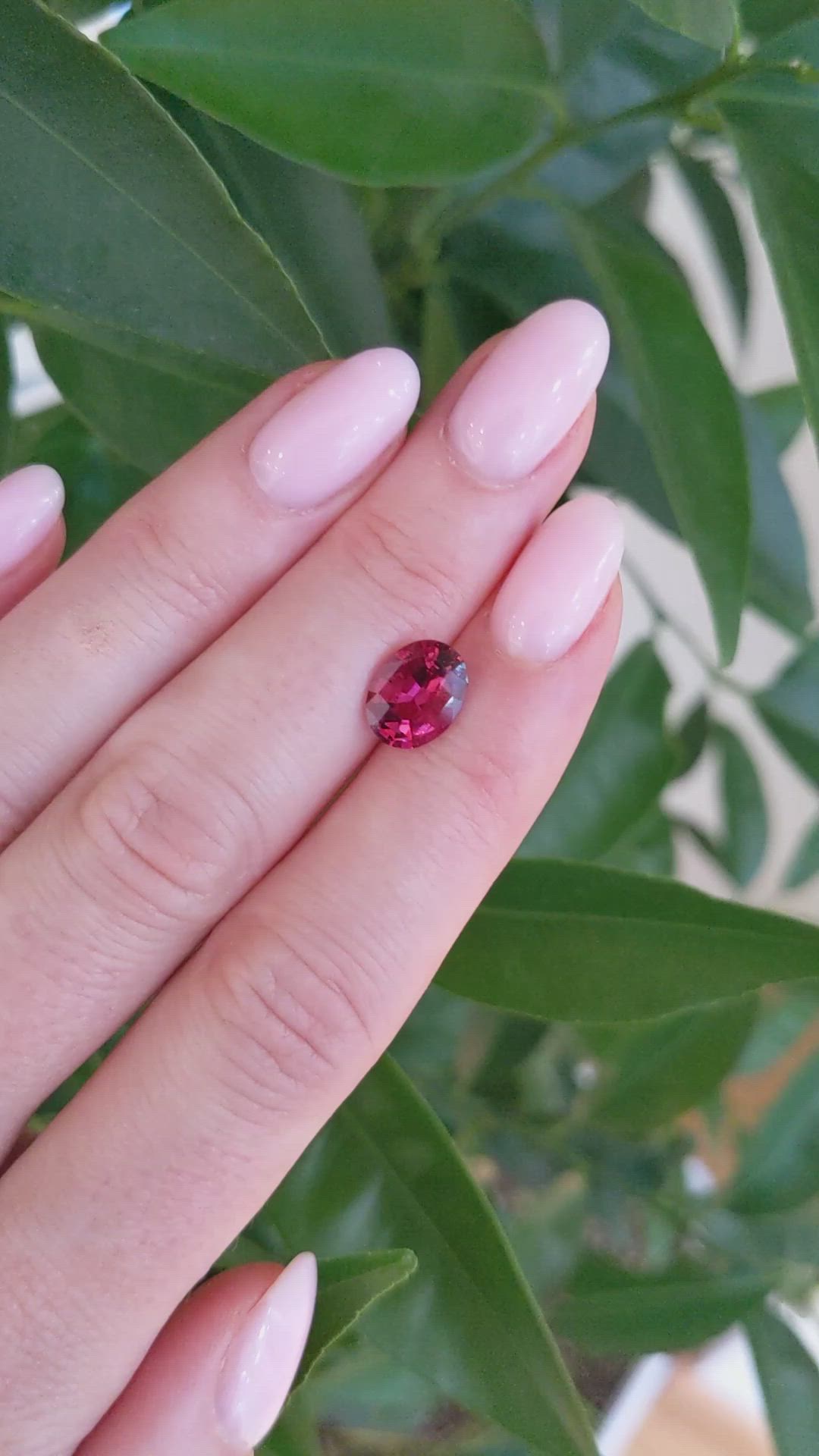2.18 Ct. Spinel from Ceylon (Sri Lanka) Size Video