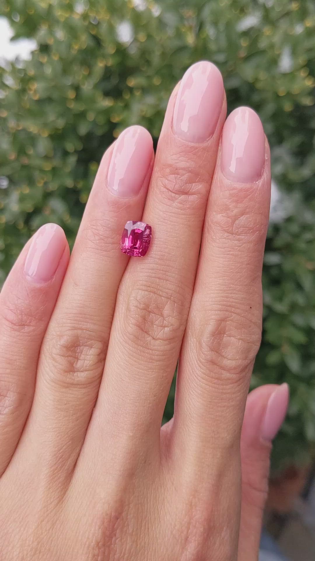 2.16 Ct. Spinel from Ceylon (Sri Lanka) Size Video