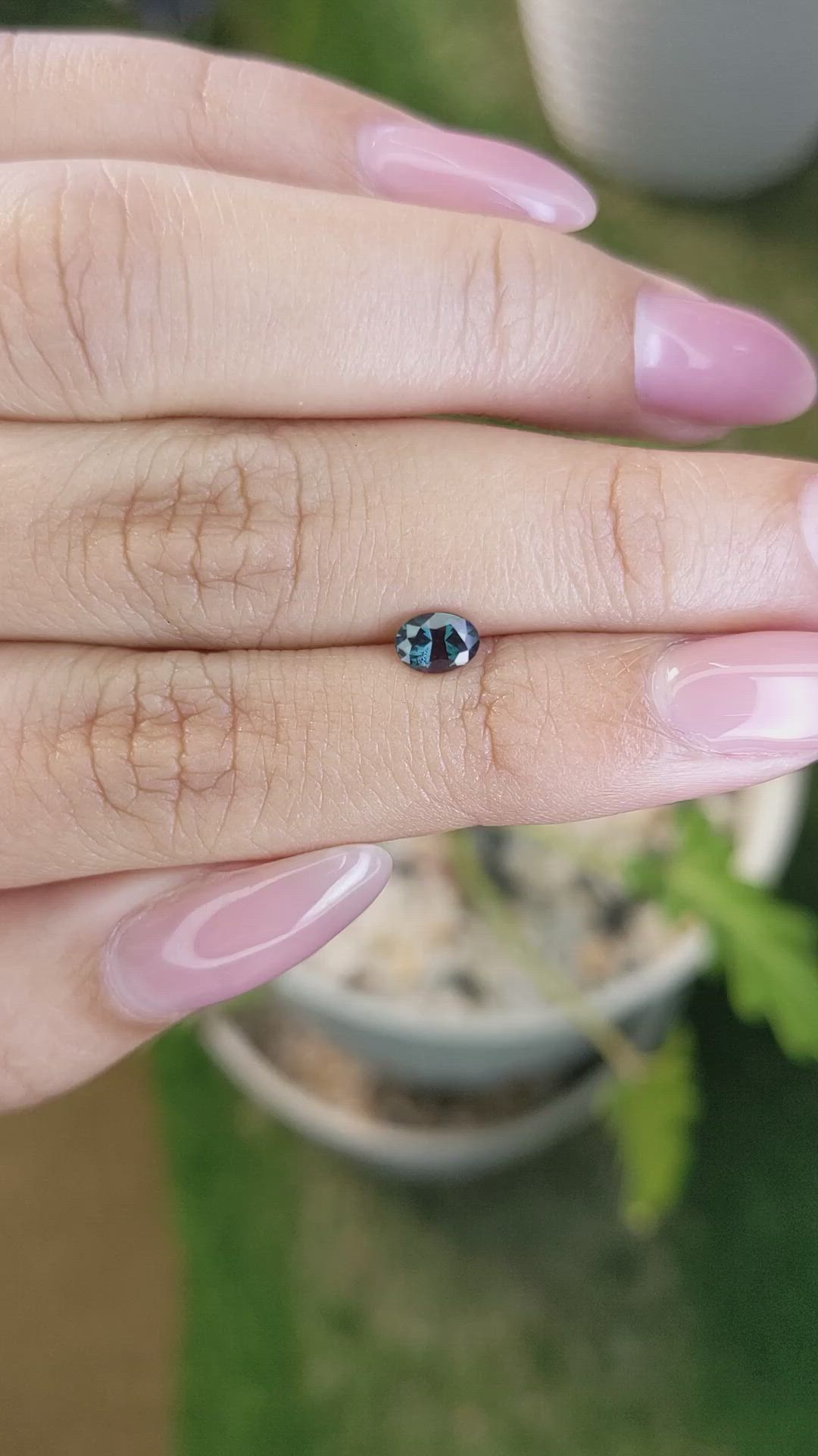 0.50 Ct. Alexandrite from Ceylon (Sri Lanka) Size Video