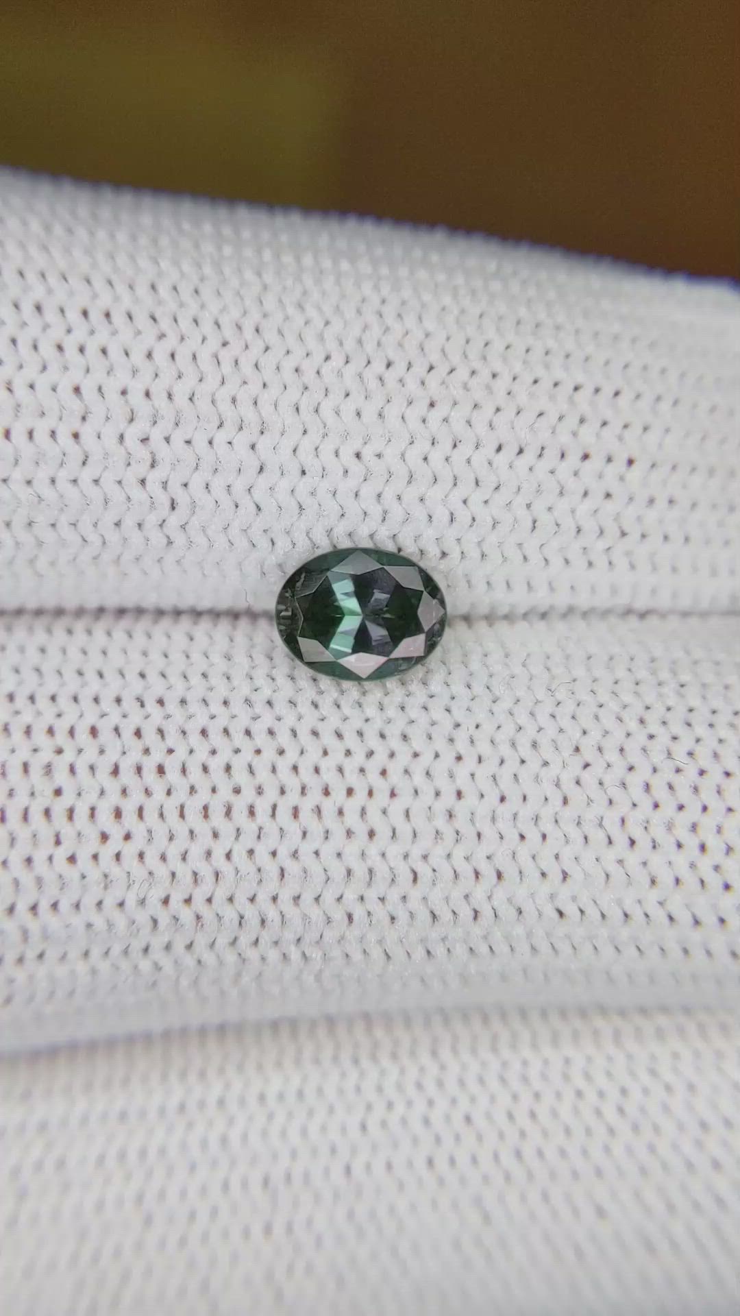 0.90 Ct. Alexandrite from Brazil Size Video