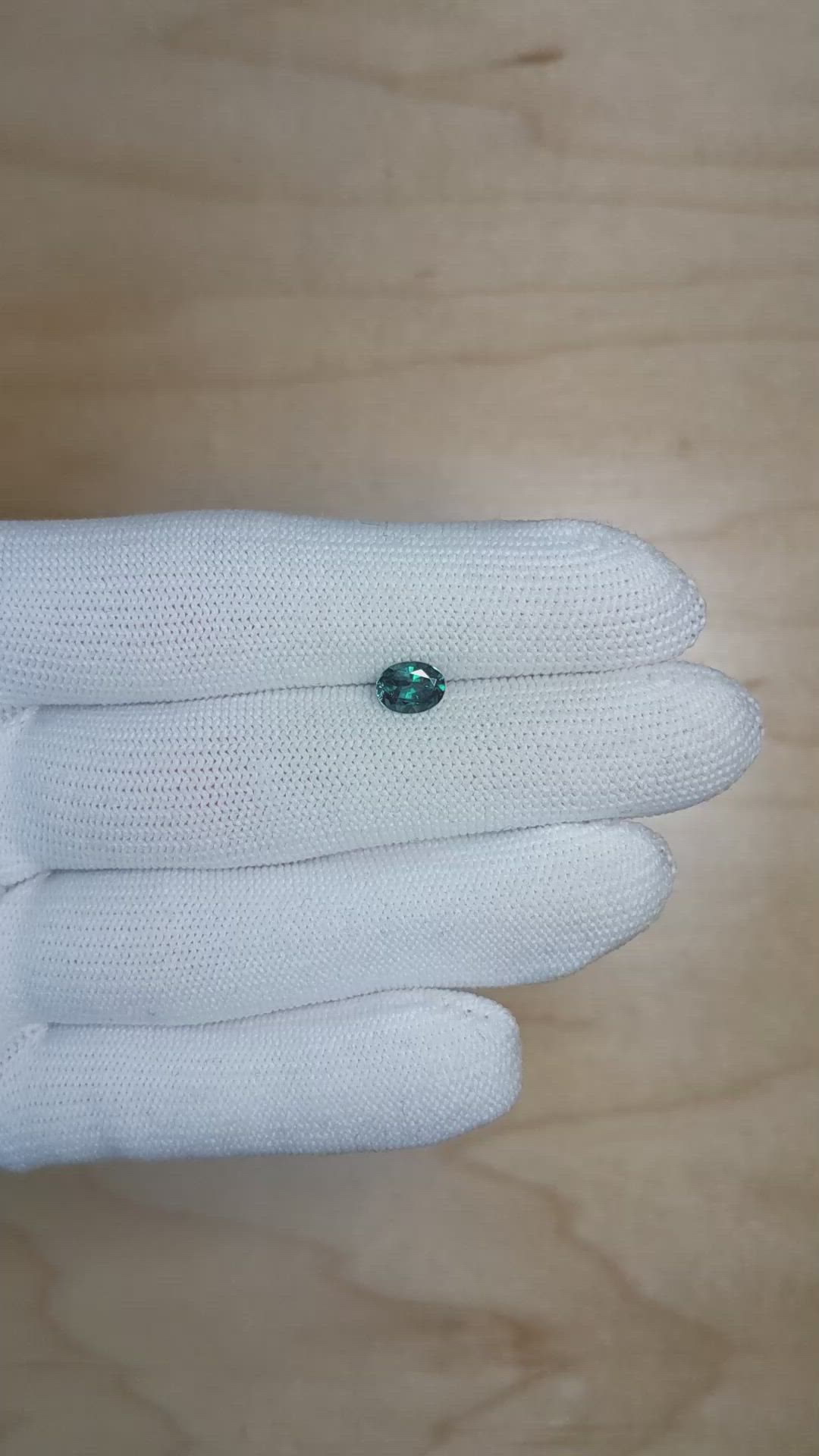 0.92 Ct. Alexandrite from Brazil Size Video