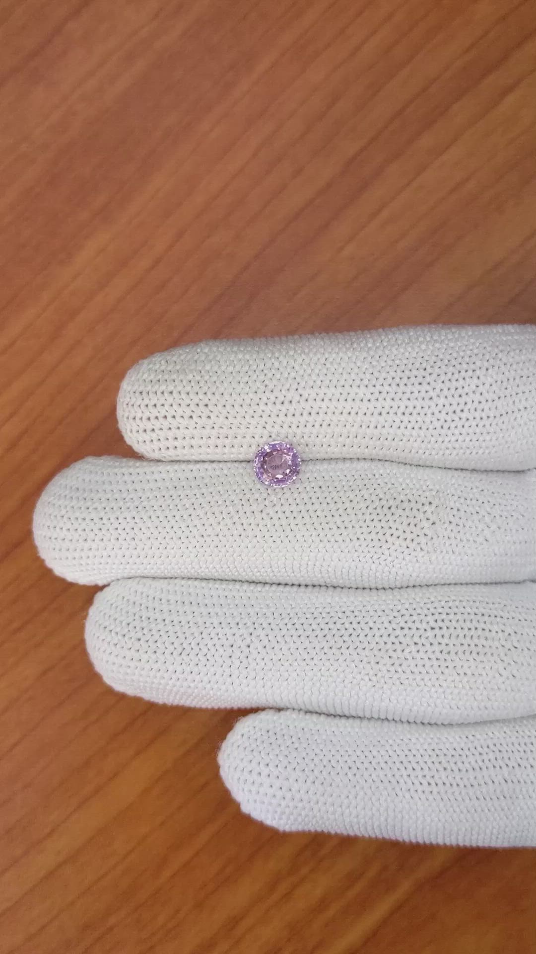 1.00 Ct. Spinel from Ceylon (Sri Lanka) Size Video