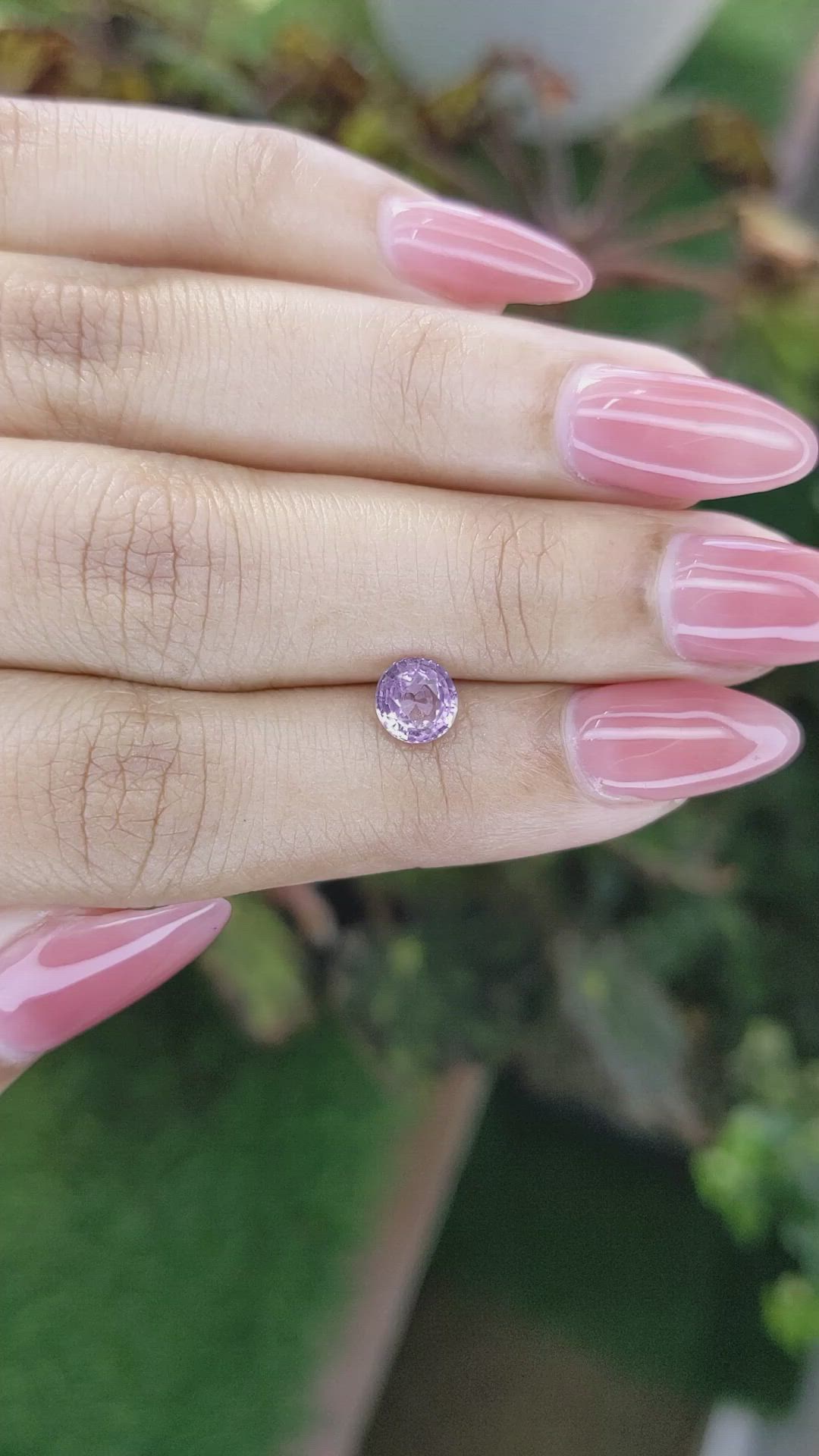 1.00 Ct. Spinel from Ceylon (Sri Lanka) Size Video