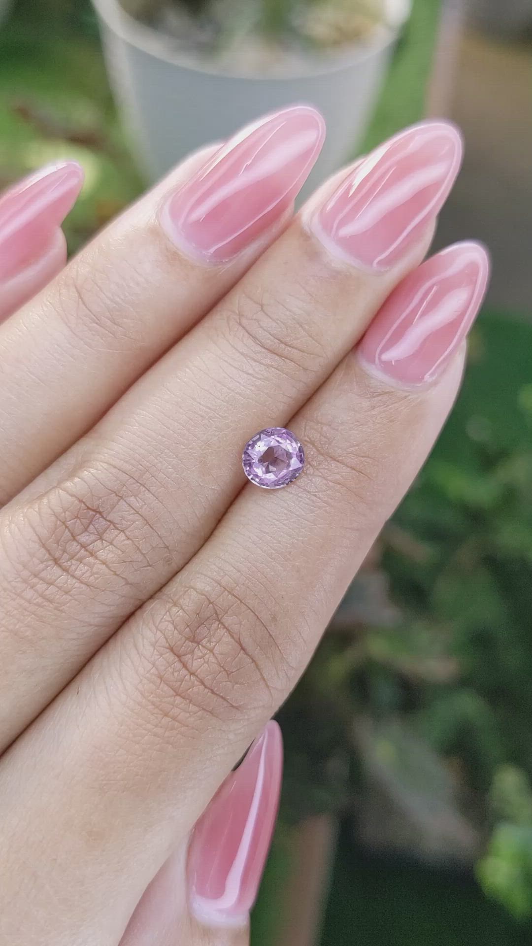 1.00 Ct. Spinel from Ceylon (Sri Lanka) Size Video