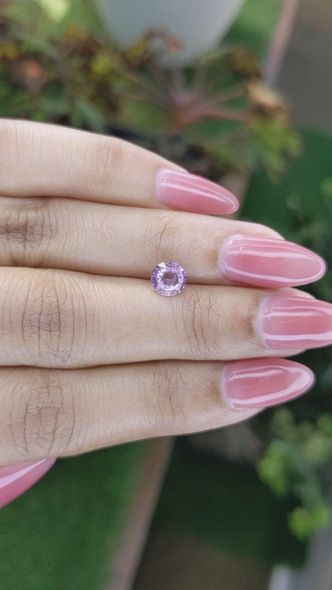 1.00 Ct. Spinel from Ceylon (Sri Lanka) Size Video