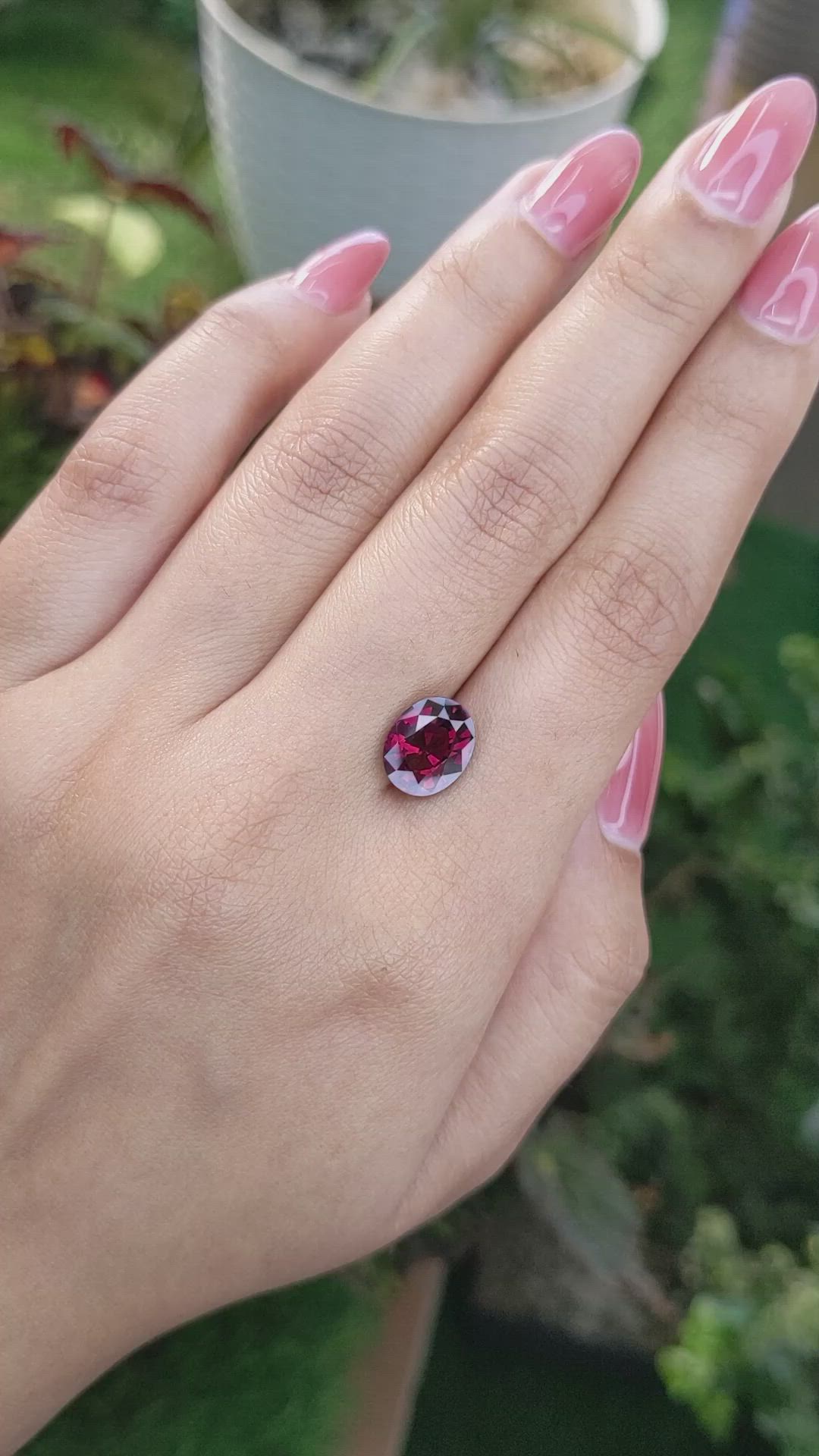 3.67 Ct. Rhodolite Garnet from Ceylon (Sri Lanka) Size Video