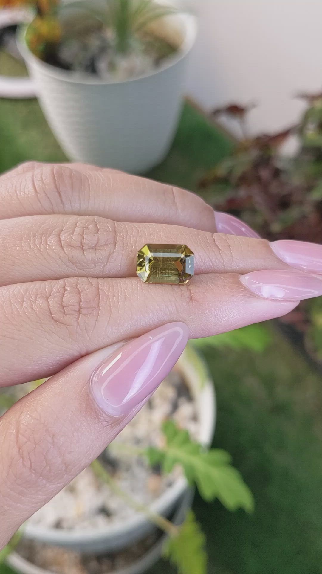 4.68 Ct. Sinhalite from Ceylon (Sri Lanka) Size Video