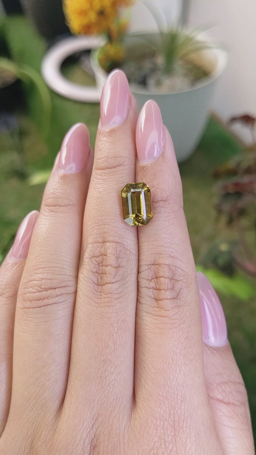 4.68 Ct. Sinhalite from Ceylon (Sri Lanka) Size Video