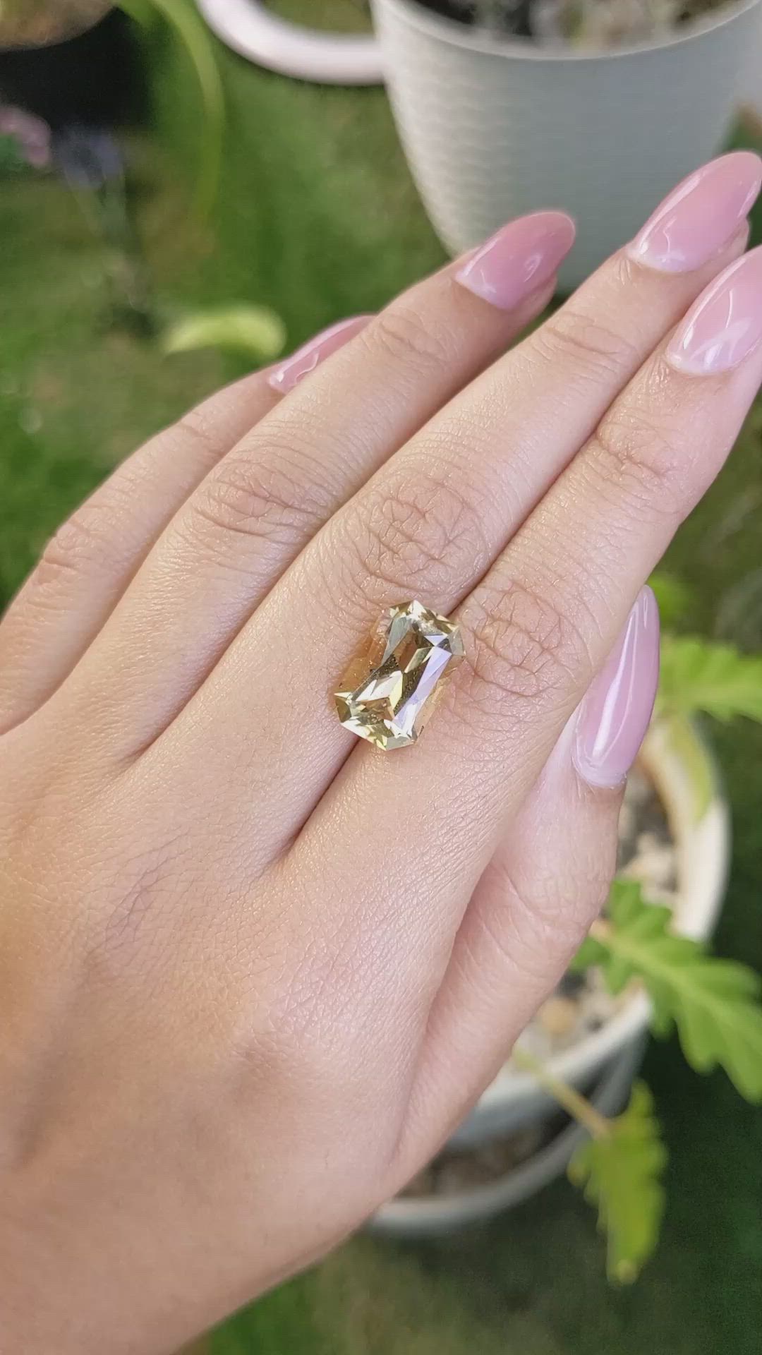 5.32 Ct. Citrine from Ceylon (Sri Lanka) Size Video