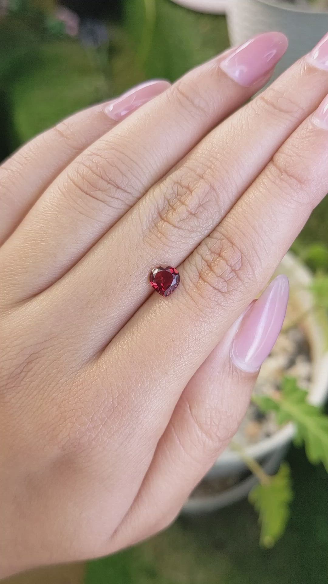 0.98 Ct. Rhodolite Garnet from Ceylon (Sri Lanka) Size Video